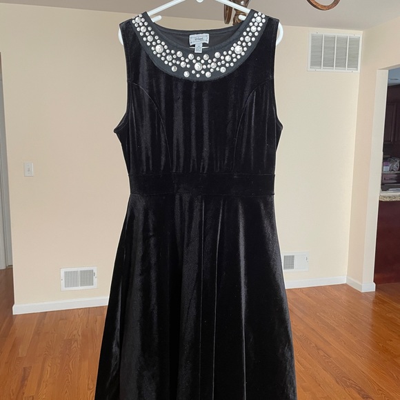 Black velvet dress with silver gems along the neckline!! Disney brand. Worn once - Picture 1 of 4